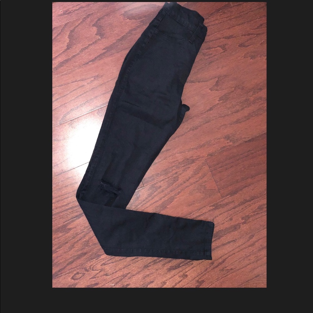 Black High waisted jean- cut out knees